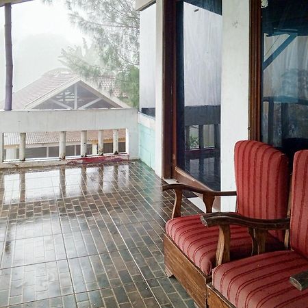 Villa Kampus Near Taman Safari Cisarua Puncak Redpartner Bogor Eksteriør billede