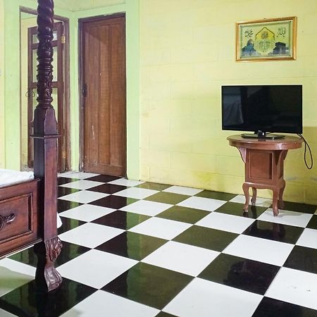 Villa Kampus Near Taman Safari Cisarua Puncak Redpartner Bogor Eksteriør billede