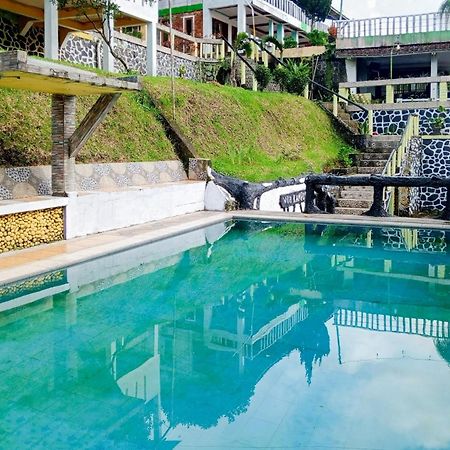 Villa Kampus Near Taman Safari Cisarua Puncak Redpartner Bogor Eksteriør billede