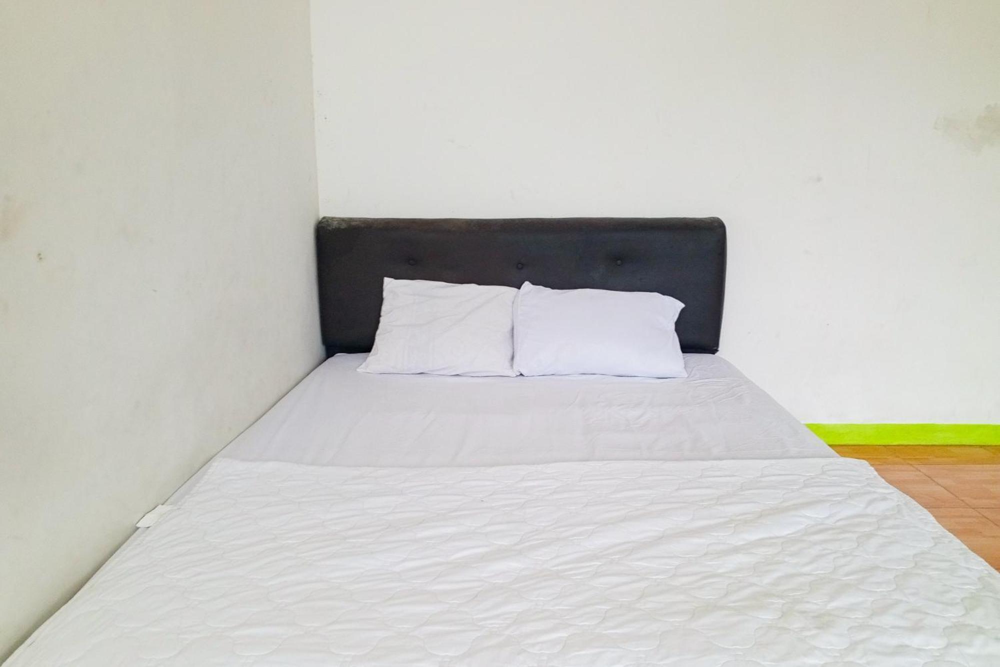 Villa Kampus Near Taman Safari Cisarua Puncak Redpartner Bogor Eksteriør billede