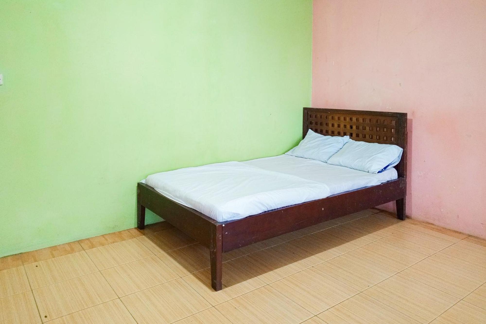 Villa Kampus Near Taman Safari Cisarua Puncak Redpartner Bogor Eksteriør billede
